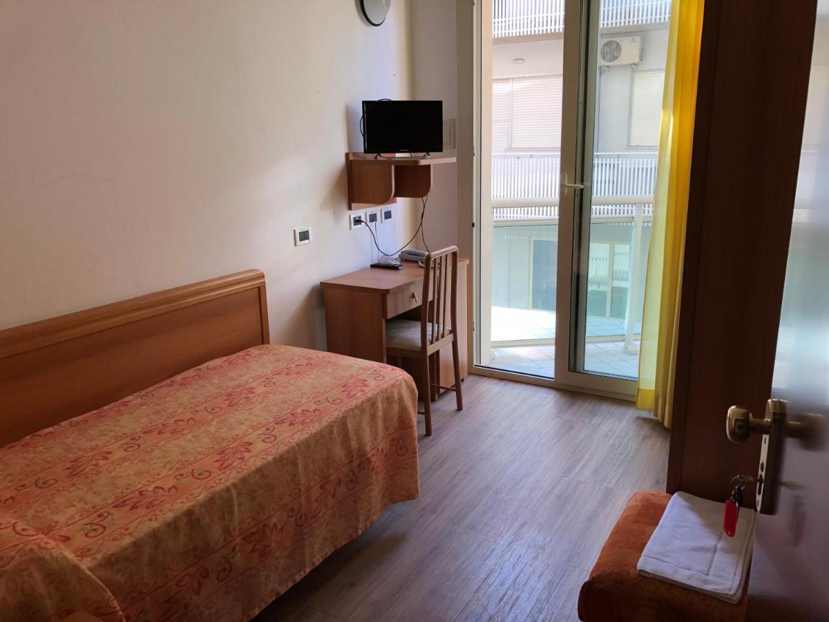 Hotel Bamar Cervia Exterior foto